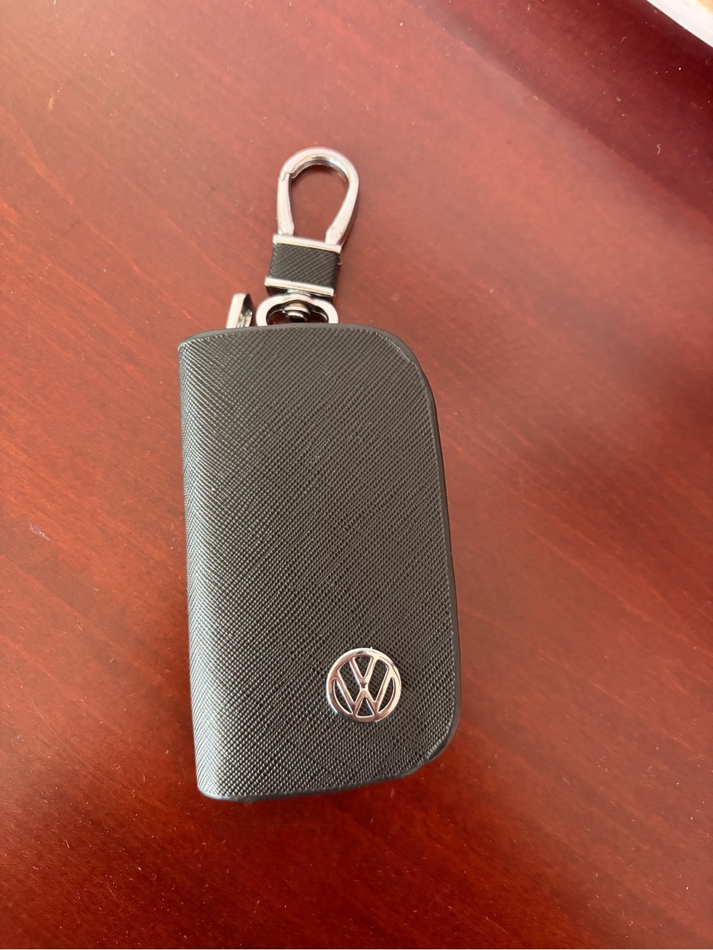 VW Black Key Case with Clip